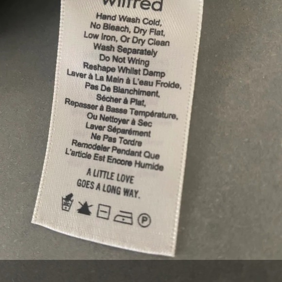 Wilfred Aritzia off shoulder black ribbed top - Picture 2 of 4